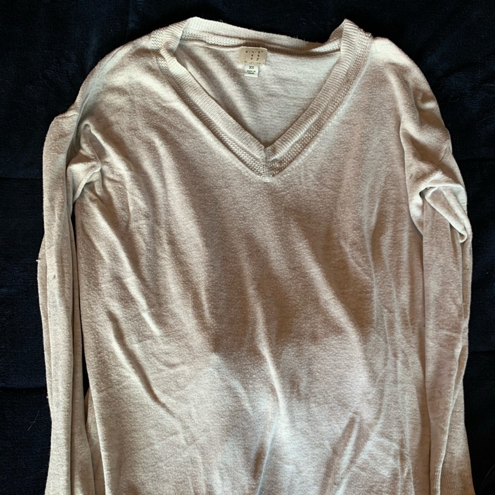 V neck sweater